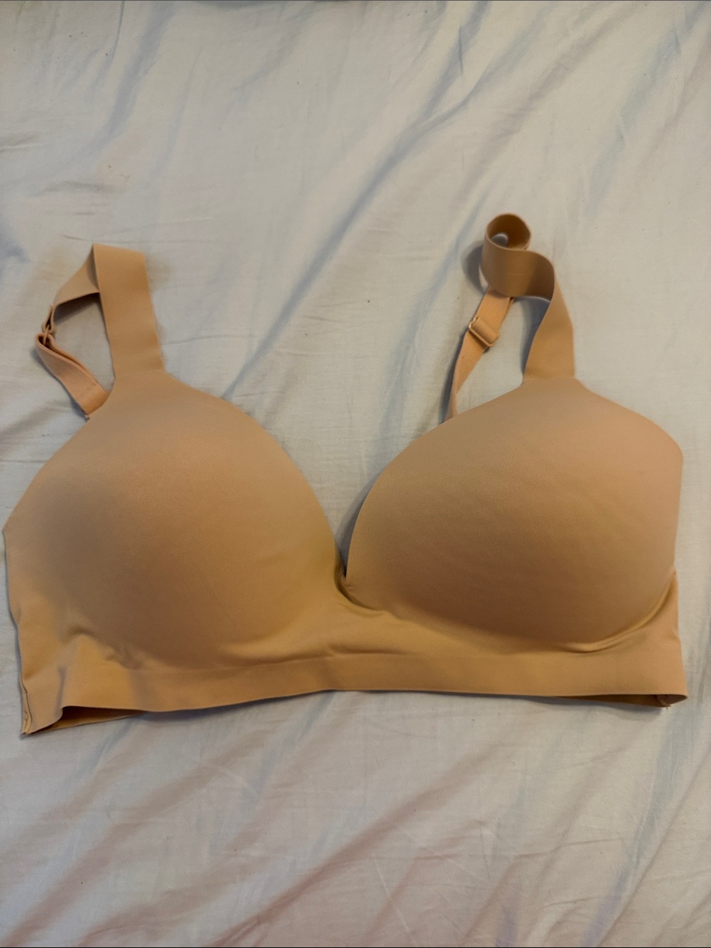 True and Co True Body Boost Wireless Hook Back Push-Up,L,Tan Never worn!